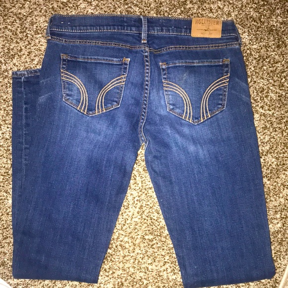 Hollister Denim - 🔥Hollister mid-rise Skinny’s ‘ super nice and Ike new !!!